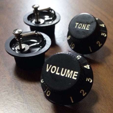VOLUME＆TONE イヤリング