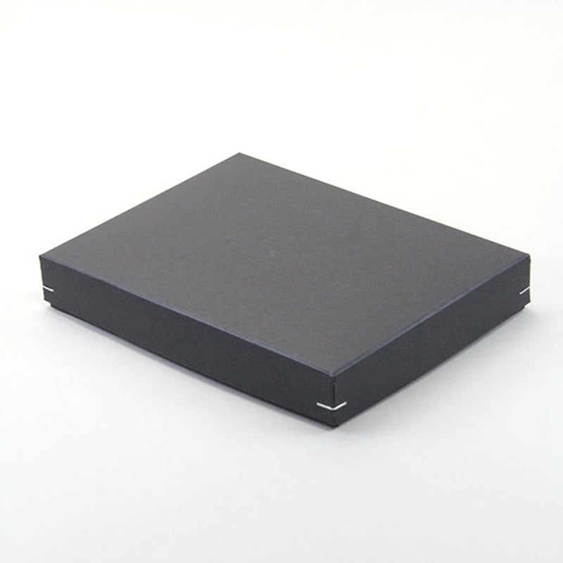 BRASS STAND CALENDAR 03 (2026年度版) | PICUS