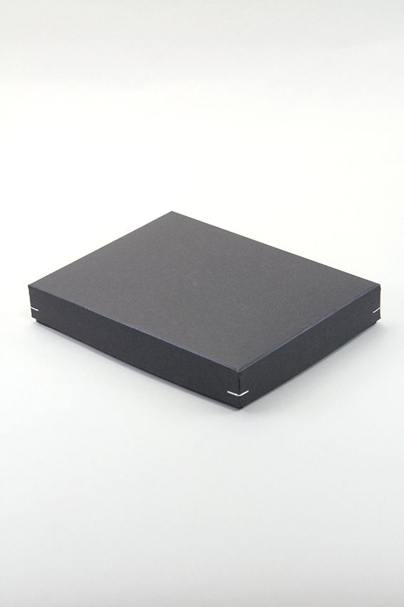 BRASS DESKTOP CALENDAR (2026年度版) | PICUS