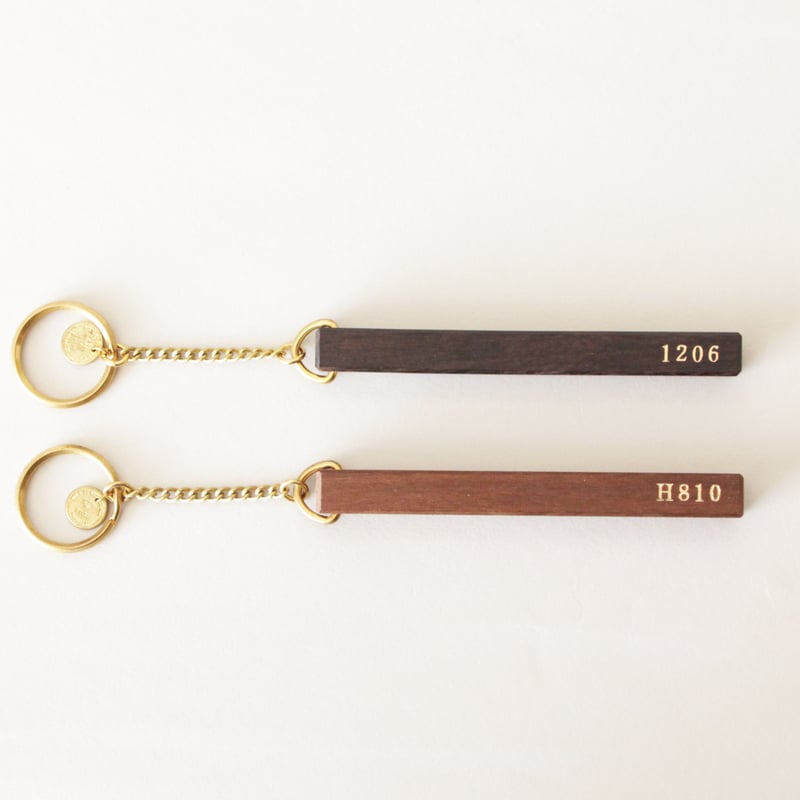 WOOD HOTEL KEY-HOLDER FREE NO. 片面箔押し/ 両面（表面と裏