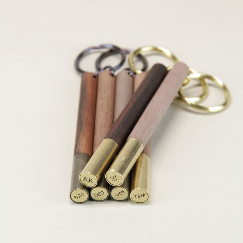 WANDS　キーホルダー BRASS-WOOD ROOM KEY HOLDER FREE NO. (SOLID文字彫刻タ