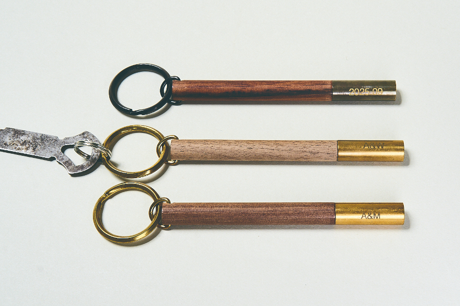 BRASS-WOOD ROOM KEY HOLDER FREE NO. (文字彫刻タイプ)