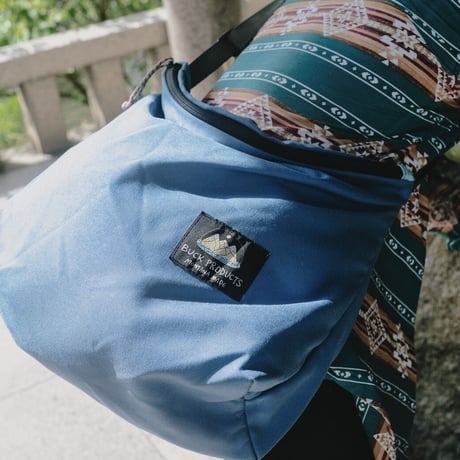 Shoulder