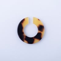 眼鏡素材から生まれたアクセサリー Sur/ear cuff  SR-EC02 demi / イヤーカフ Lサイズ デミ (片売り)
