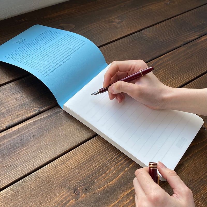 【廃盤】ほぼ日手帳用巴川製紙トモエリバー52g7号機クリーム用紙A4縦目300枚 廃盤】ほぼ日手帳用巴川製紙トモエリバー52g7号機製A4A5縦目横目各100