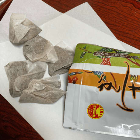 ぎん茶（発酵ギンネム茶）