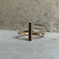 ブラックダイヤモンドのリングカフ