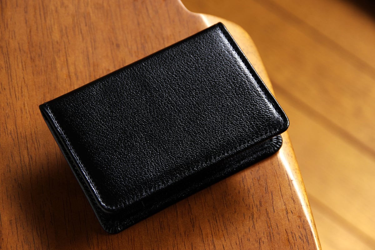 一点もの《CHLOE》二つ折りパスケース ブラック le078 | KIKUCHI LEATHER