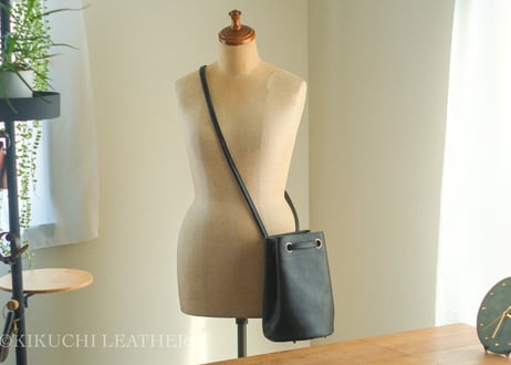 一点限り《GINO》2way Leather Hand Bag ブラック　le087