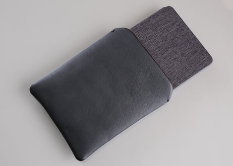 《WATERPROOF LEATHER》Kindle 本革レザースリーブケース｜Paperwhite / Colorsoft対応《Black》