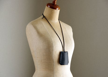 《GRATIA》レザーキークロシェット　《4colors》