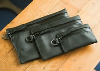《WATERPROOF LEATHER》ジップポーチ ブラック