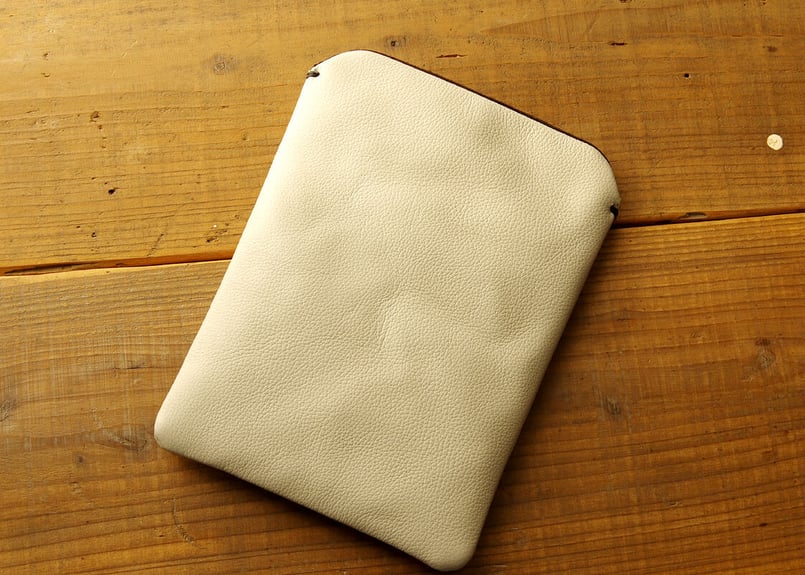 LIONA》iPad Pro12.9・13インチ、Air13インチ レザースリーブケース《5
