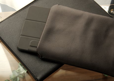 《LIONA》本革レザースリーブケース iPad mini 8.3インチ《5colors》
