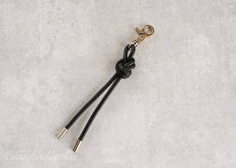 《Cow Leather》Yui レザーコードチャーム
