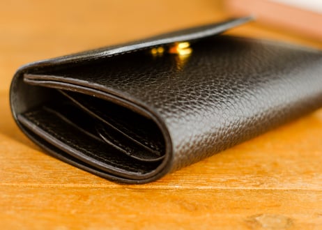 一点限り《GRATIA》Trifold Middle Wallet　Black LE105