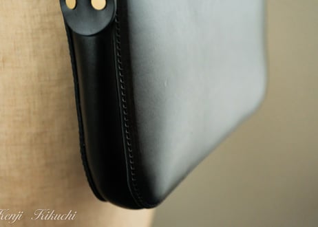 一点仕立て《Oil Nume》Curve Line Shoulder Bag　LE094