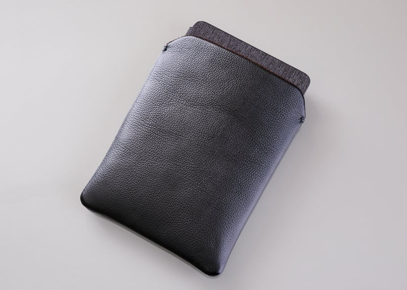 LIONA》Kindle 本革レザースリーブケース｜Paperwhite / Colorso