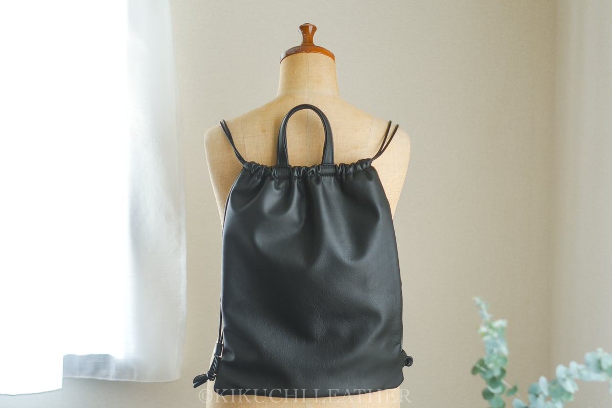 オトナのナップサック／black leather WATERPROOF LEATHER》レザーナップサック black | KIKUCHI L
