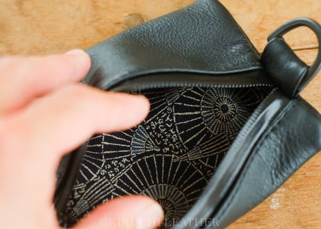 《WATERPROOF LEATHER》ジップポーチ ブラック