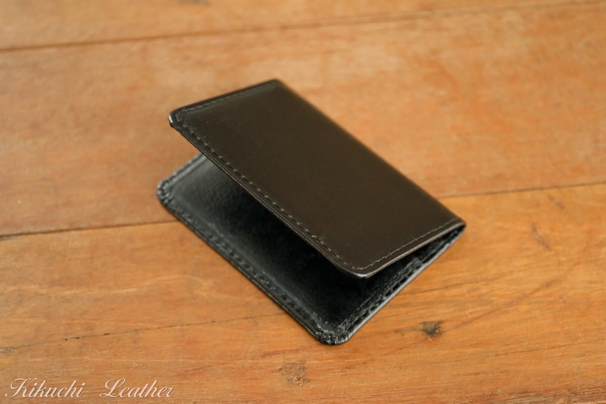 一点もの《CHLOE》二つ折りパスケース ブラック le078 | KIKUCHI LEATHER