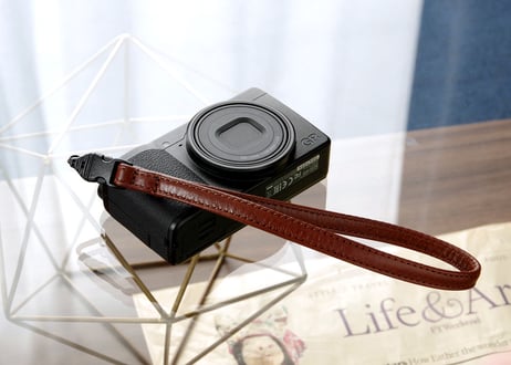 《Horse Leather》ミラーレス＆コンパクトカメラ用 レザーハンドストラップ