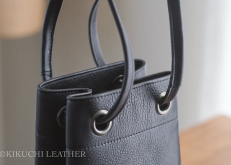 一点限り《GINO》2way Leather Hand Bag ブラック　le087