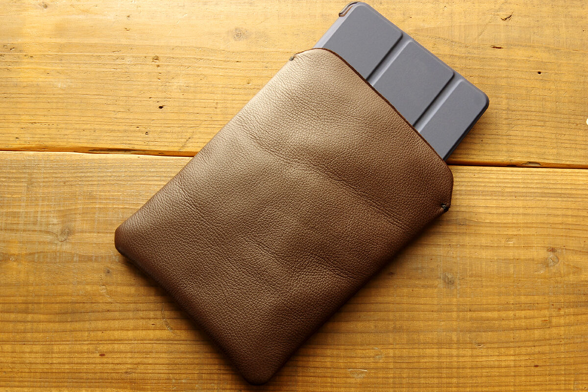 LIONA》iPad mini 8.3インチ レザースリーブケース《5colors