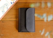 一点限り《GRATIA》Trifold Middle Wallet　Black LE105