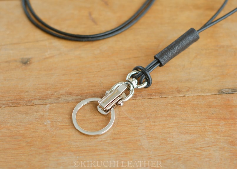 クリップタイプ レザーネックストラップ | KIKUCHI LEATHER