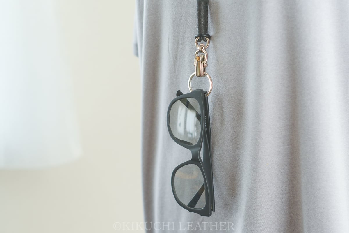 クリップタイプ レザーネックストラップ | KIKUCHI LEATHER