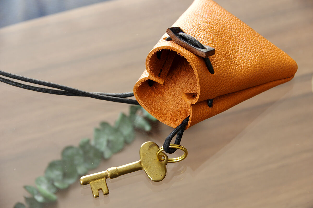 ☆M様専用カスタムオーダー☆レザーネックポーチ | KIKUCHI LEATHER