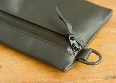 《WATERPROOF LEATHER》ジップポーチ ブラック