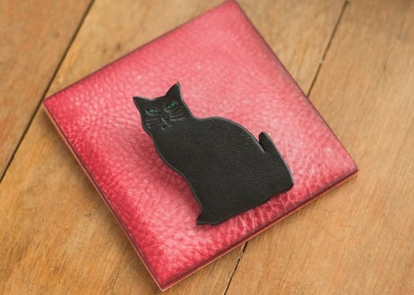 《Buono》Leather Cat Brooch（キャットブローチ）《2colors》