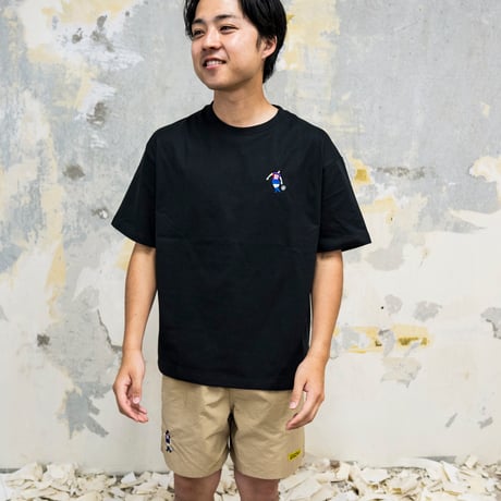 ピッチ外でも着たくなる、フットボールT‼️ルーズサイズスクエアTシャツ<DIEGUITO>（G692-052）