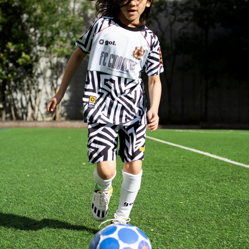 5 パーリーゲイツ 通気性抜群 シアサッカー生地 クジラ柄 ショートパンツ Amazon | [パーリーゲイツ] メンズ ショートパンツ C/Nリップル