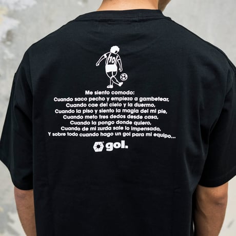 ピッチ外でも着たくなる、フットボールT‼️ルーズサイズスクエアTシャツ<DIEGUITO>（G692-052）