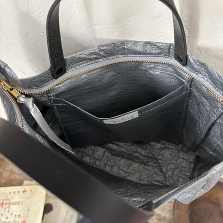 散歩バッグzip &ショルダー　グレービニールxデニム