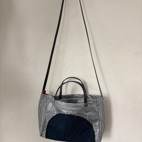 散歩バッグzip &ショルダー　グレービニールxデニム
