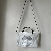 散歩バッグzip &ショルダー　白ビニールx革丸(シルバー)
