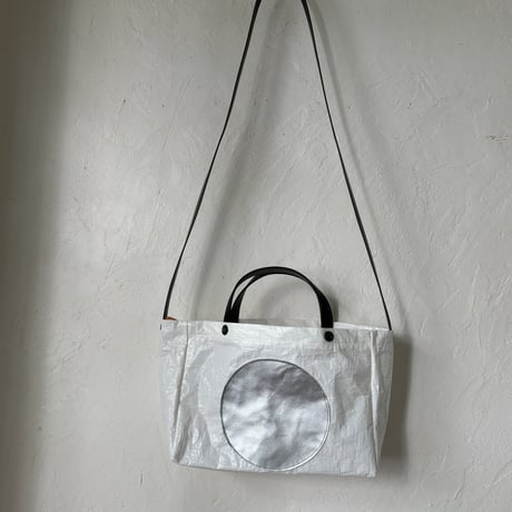 散歩バッグzip &ショルダー　白ビニールx革丸(シルバー)