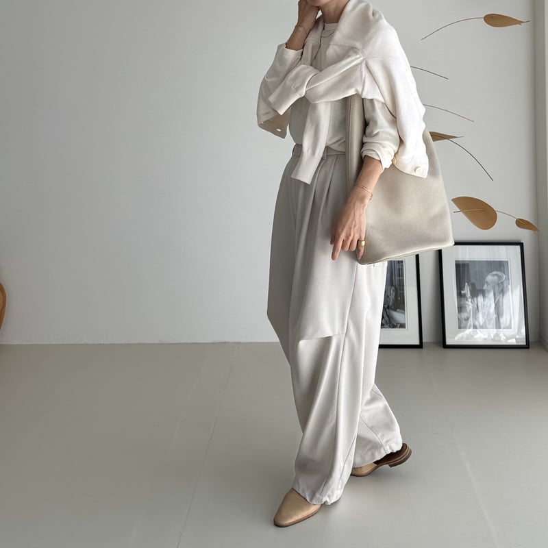 WOOL WIDE TUCK PANTS/WARM CREAM | ARGUE
