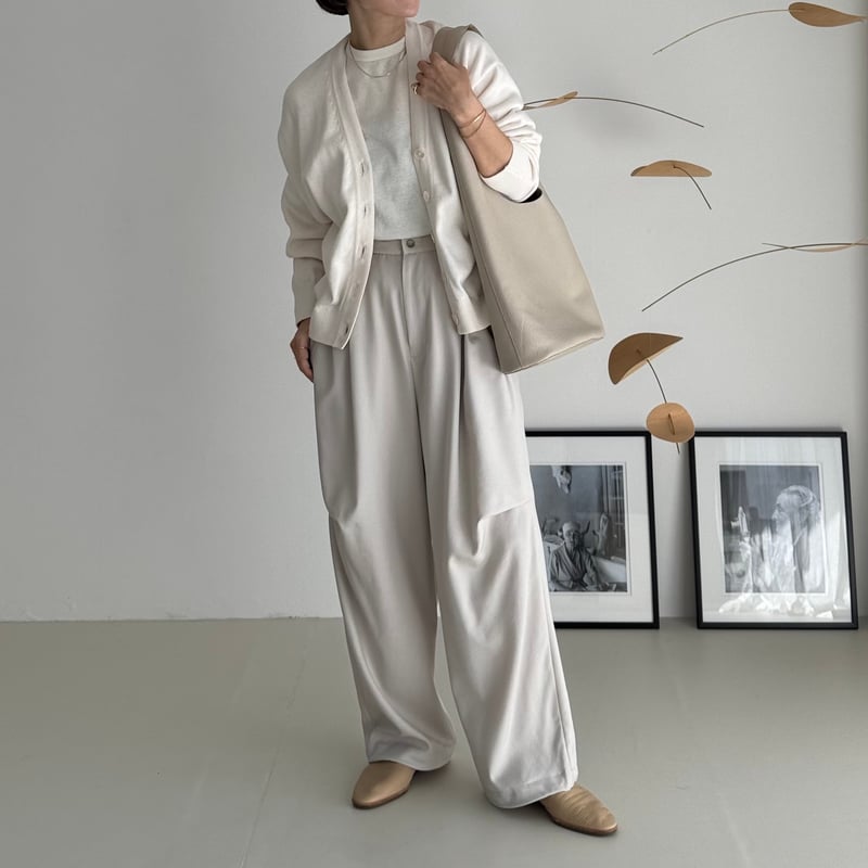 WOOL WIDE TUCK PANTS/WARM CREAM | ARGUE