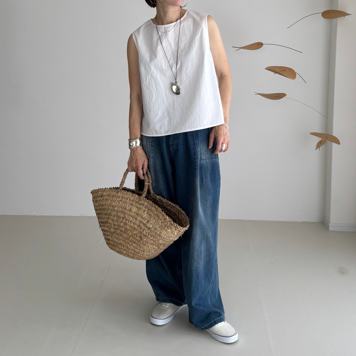 【新品未使用】アーギュ argue バフィーパンツ ホワイト BUFFY VINTAGE SLEEVELESS BLOUSE/WHITE | ARGUE