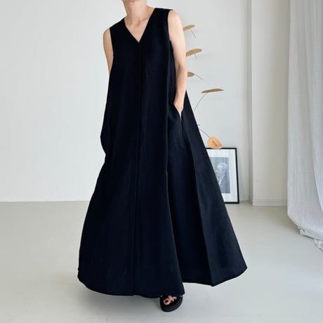 EUROPEAN FRENCH LINEN NUDON V DRESS