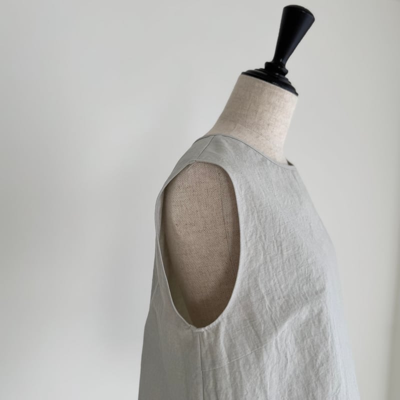 argueバフィーパンツ　ミストグレー BUFFY VINTAGE SLEEVELESS BLOUSE/MIST GRAY | ARGUE
