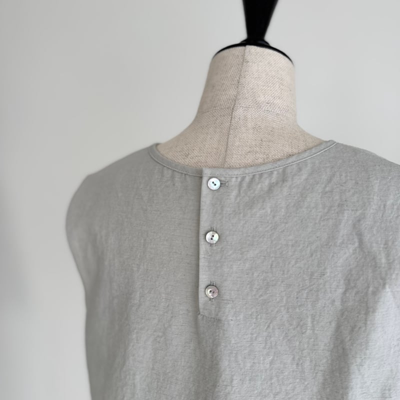 BUFFY VINTAGE SLEEVELESS BLOUSE/MIST GRAY | ARGUE