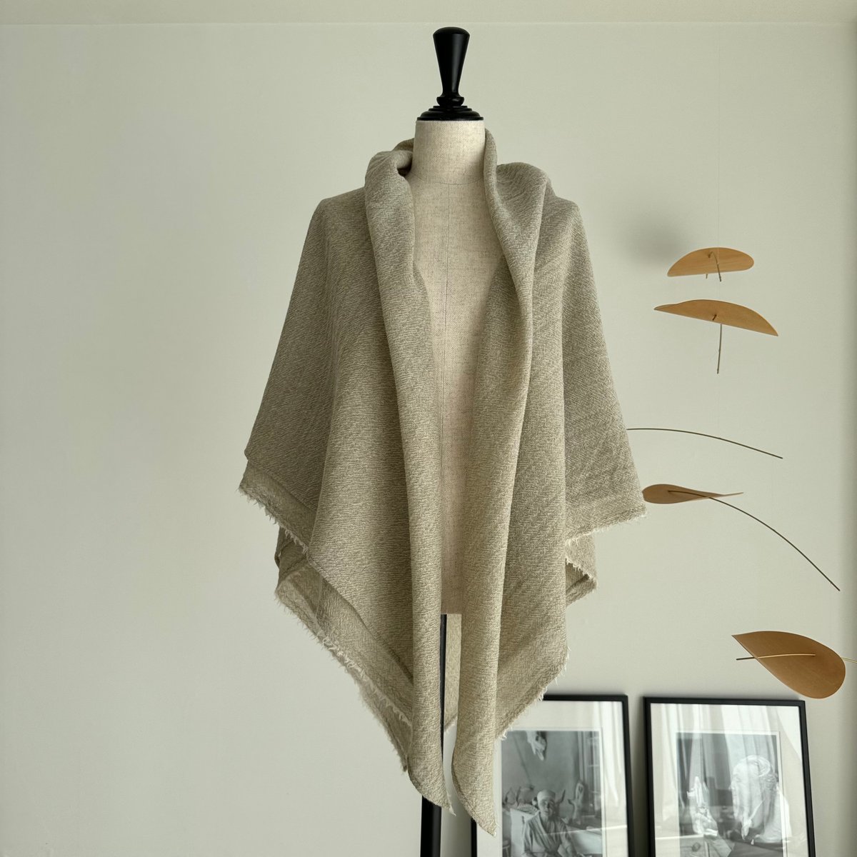 argue SQUARE WOOL STOLE BEIGE GINGHAM