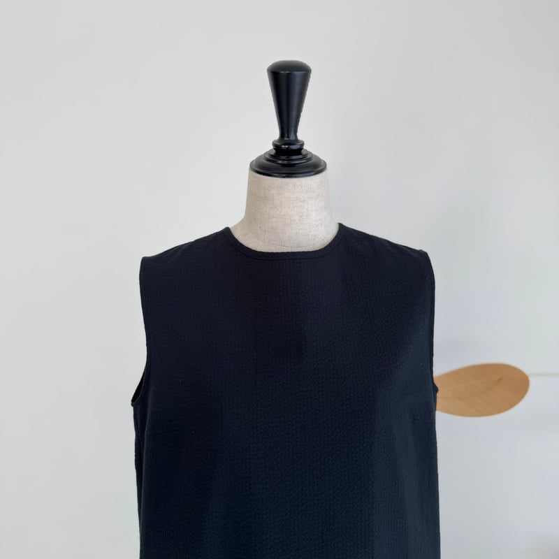 SEERSUCKER DRESS /BLACK | ARGUE