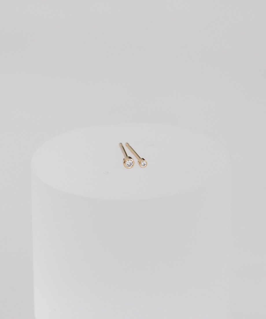 DOT Diamond pierce 10 -K18- | comado DOT Diamond pierce 10 -K18- | comado